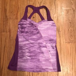 North Face top with bra size M